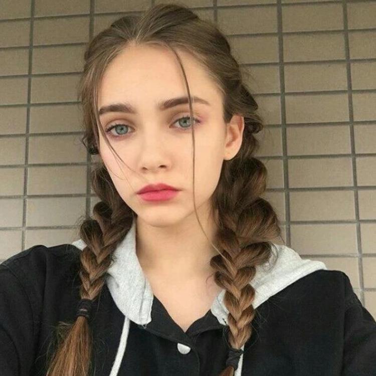 6686体育铜牌作者Bridget