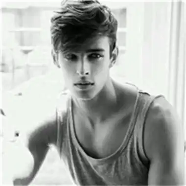 6686体育钻石作者Emilia