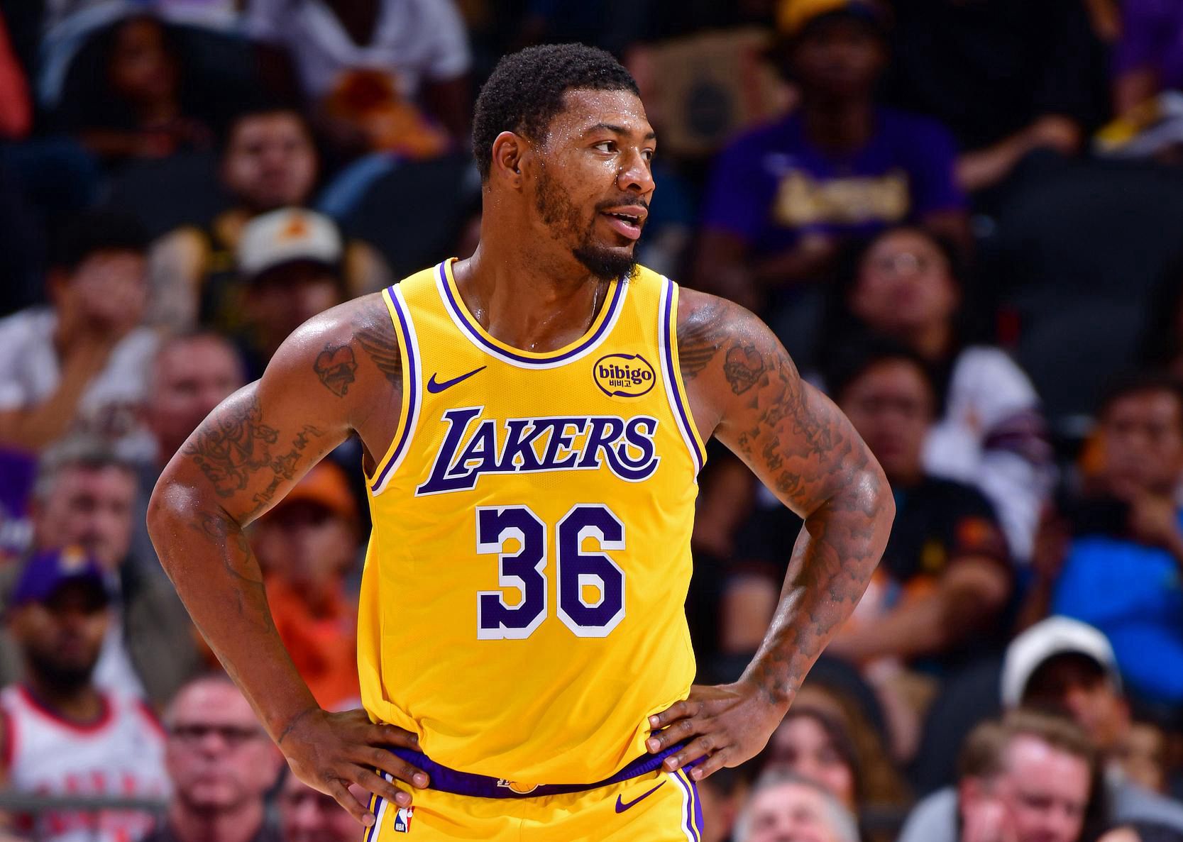 Không thể đoán trước được! Smart phạm lỗi 3 lần & mắc sai lầm ngớ ngẩn ở thời điểm quyết định đưa bóng cho Spurs