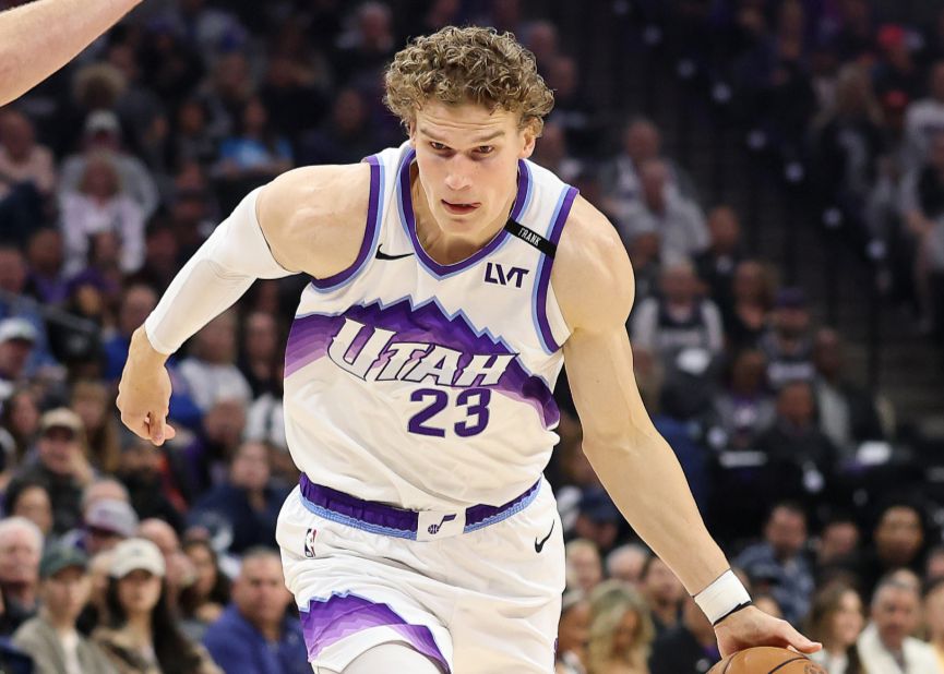 Thật là một sự khác biệt! Pistons và Jazz thực hiện tổng cộng 21 quả ném phạt trong hiệp một, và chỉ Jazz thực hiện 2 quả ném phạt trong hiệp hai.