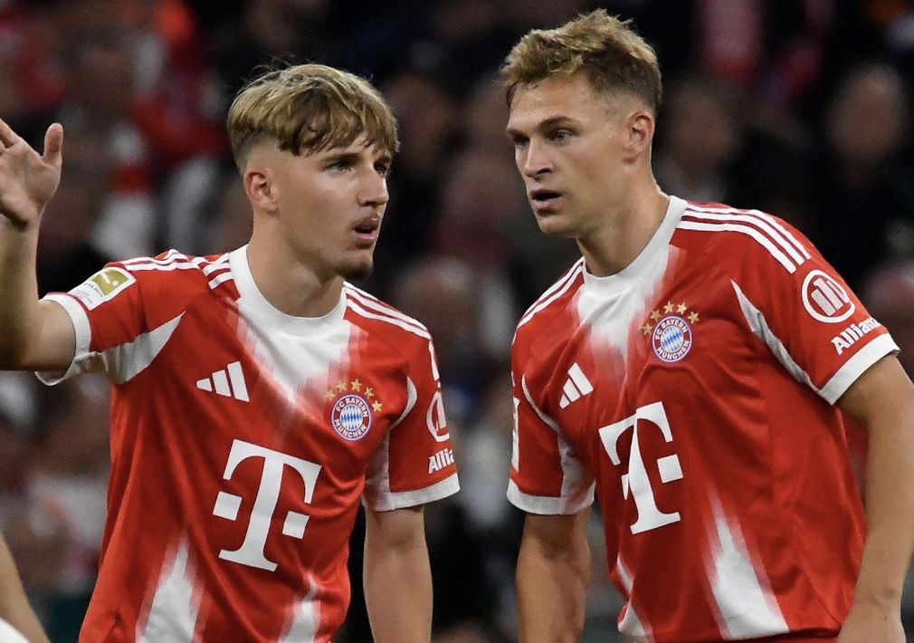 Kimmich: Karl đang ở giai đoạn đầu của sự nghiệp và chúng tôi sẽ tiếp tục hỗ trợ anh ấy