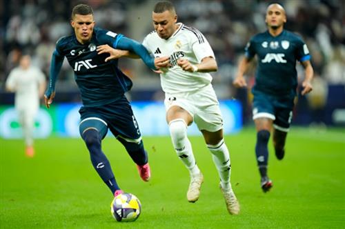 Real Madrid đấu với Pachuca