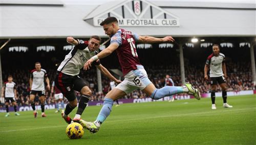 Fulham đấu với Aston Villa