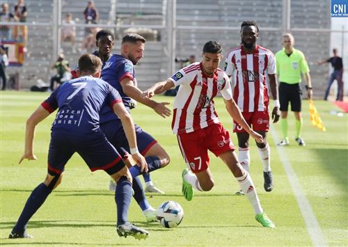 Clermont đấu với Ajaccio