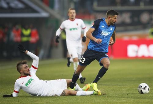 Augsburg đấu với Hoffenheim