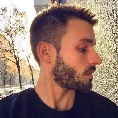 6686体育海外作者Aaron