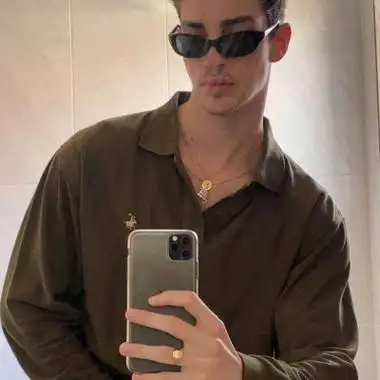 6686体育铜牌作者暖色调