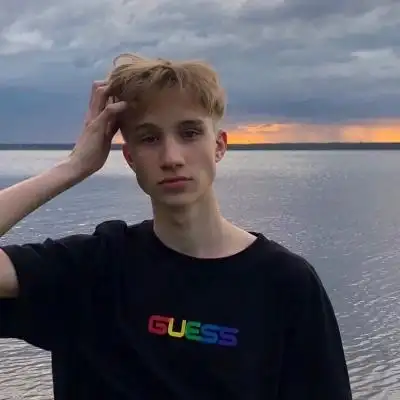 6686体育铜牌作者Amelia