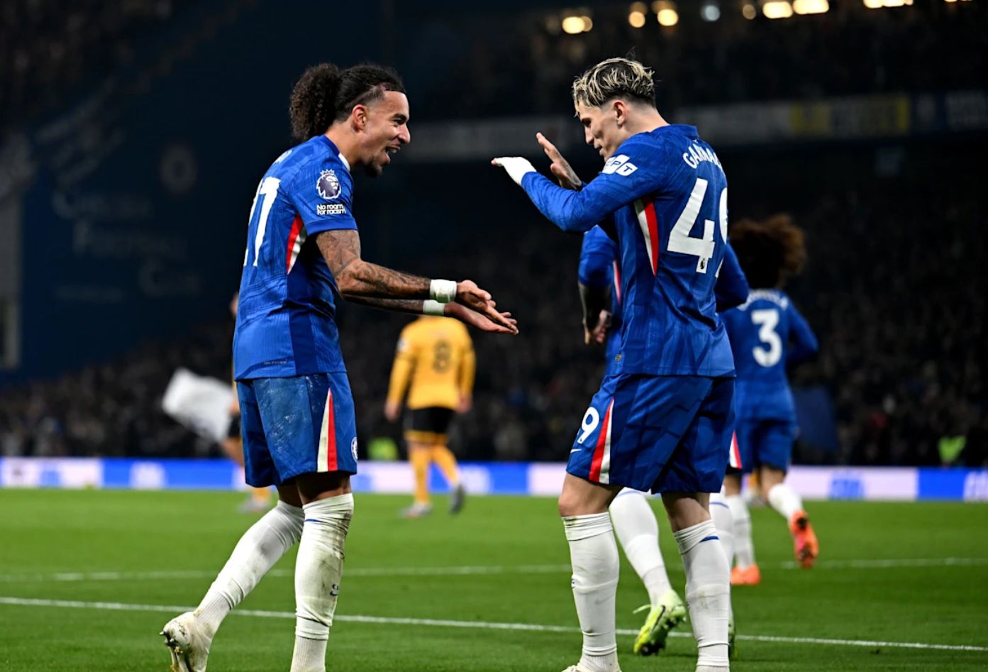 Gusto: Ganaccio rất chăm chỉ và có động lực cao, việc chuyền bóng trong vòng cấm của anh ấy giúp ích rất nhiều cho đội bóng