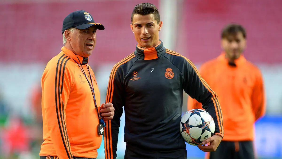 Anshuai: Cristiano Ronaldo chắc chắn sẽ cán mốc 1.000 bàn thắng Tôi hy vọng anh ấy sẽ không quên mời tôi đến ăn mừng cột mốc quan trọng này.