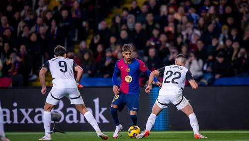 Barcelona đấu với Valencia