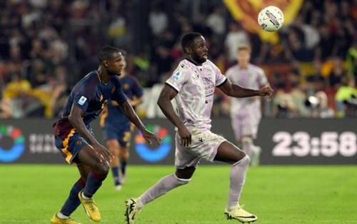 Roma đấu với Udinese