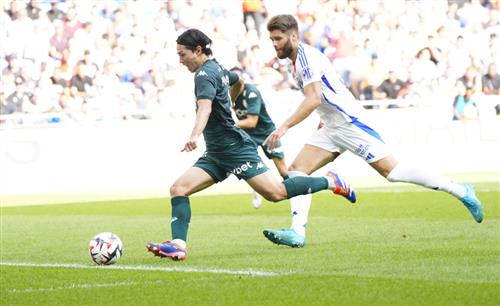 Lyon đấu với Monaco