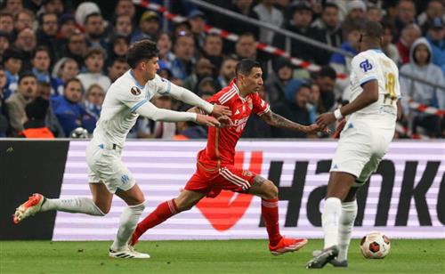 Marseille đấu với Benfica