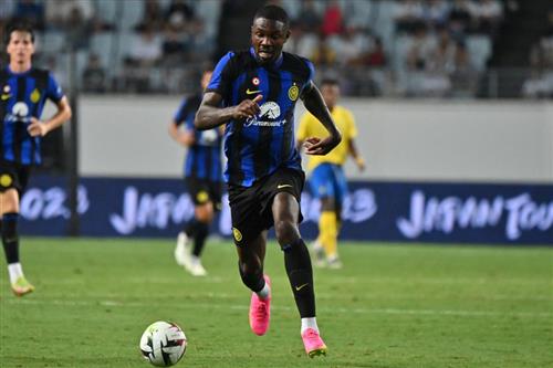 Inter Milan đấu với Monza