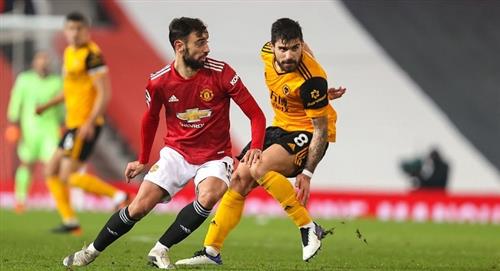 Manchester United đấu với Wolves