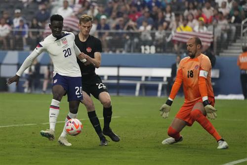 Hoa Kỳ vs Canada