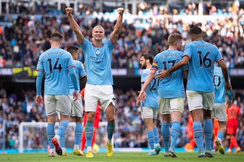 Manchester City đấu với Inter Milan